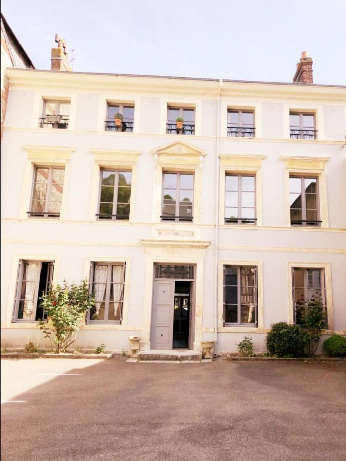 Le 2 Pieces Avec Parking Prive Honfleur Exterior foto